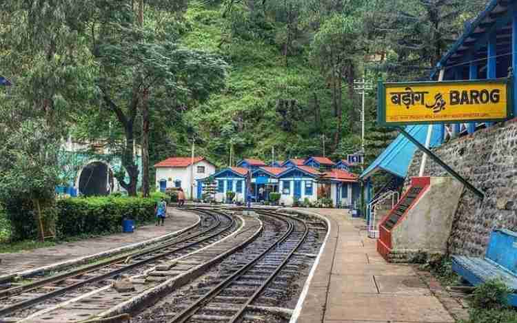 Barog Railway Station